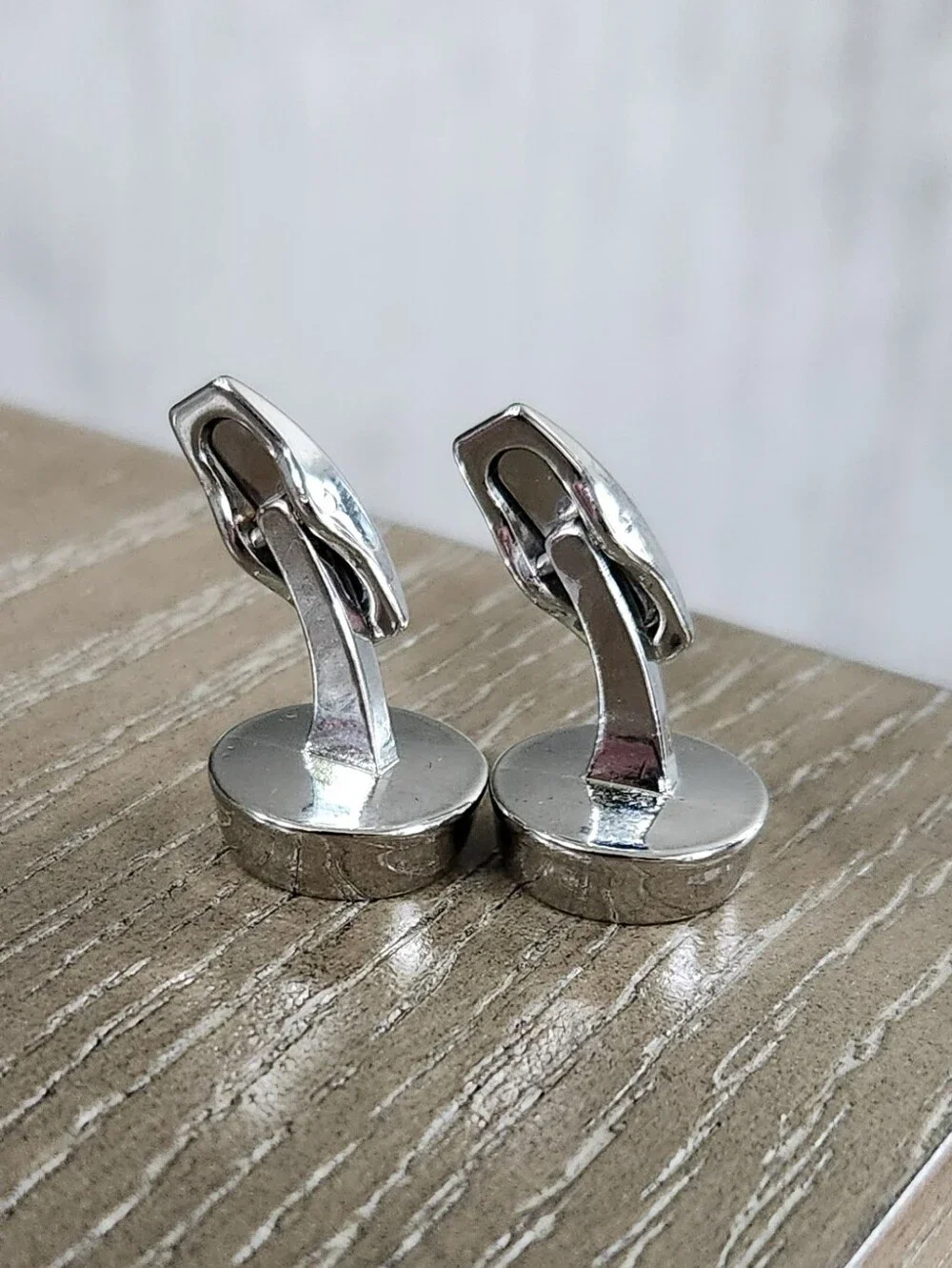 Men’s Silver Tone Geometric Basket Weave Round Cufflinks Formal Classic Elegance